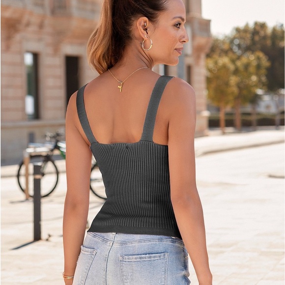 Charcoal sweater tank Knit Pullover tank grey large top
Casual vneck dressy - Picture 3 of 9